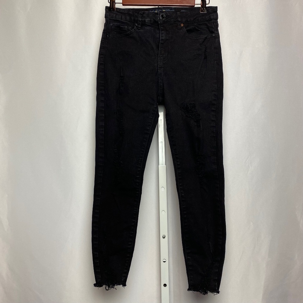 Indigo Rein Womenʻs Black Distressed Straight Leg Curvy Fit Jeans Size 7